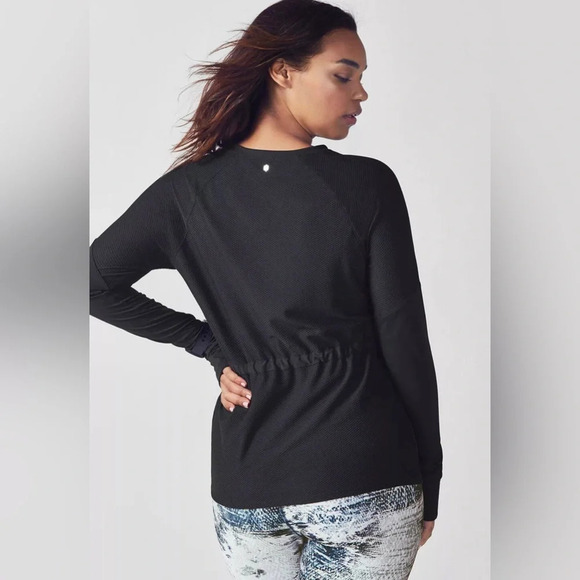 Fabletics Lana Long Sleeve Mesh Athletic Shirt Cinch Waist in Black - Picture 3 of 8